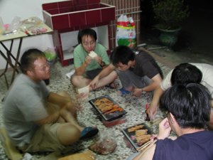 16中秋烤肉2004-09-27 19-02-27.JPG